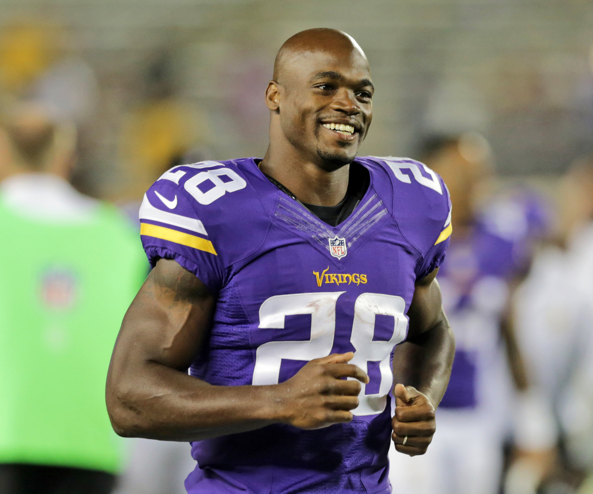 Adrian Peterson Net Worth 2022: How much does Adrian Peterson Make a Year?